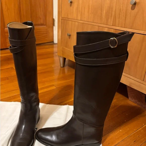 EUC BANANA REPUBLIC Brown Leather Riding Boots with Gold Buckle - Picture 4 of 8